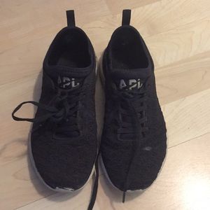 APL Black Sneakers size 6